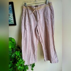 Lee 14 M striped Capri pants  NWOT